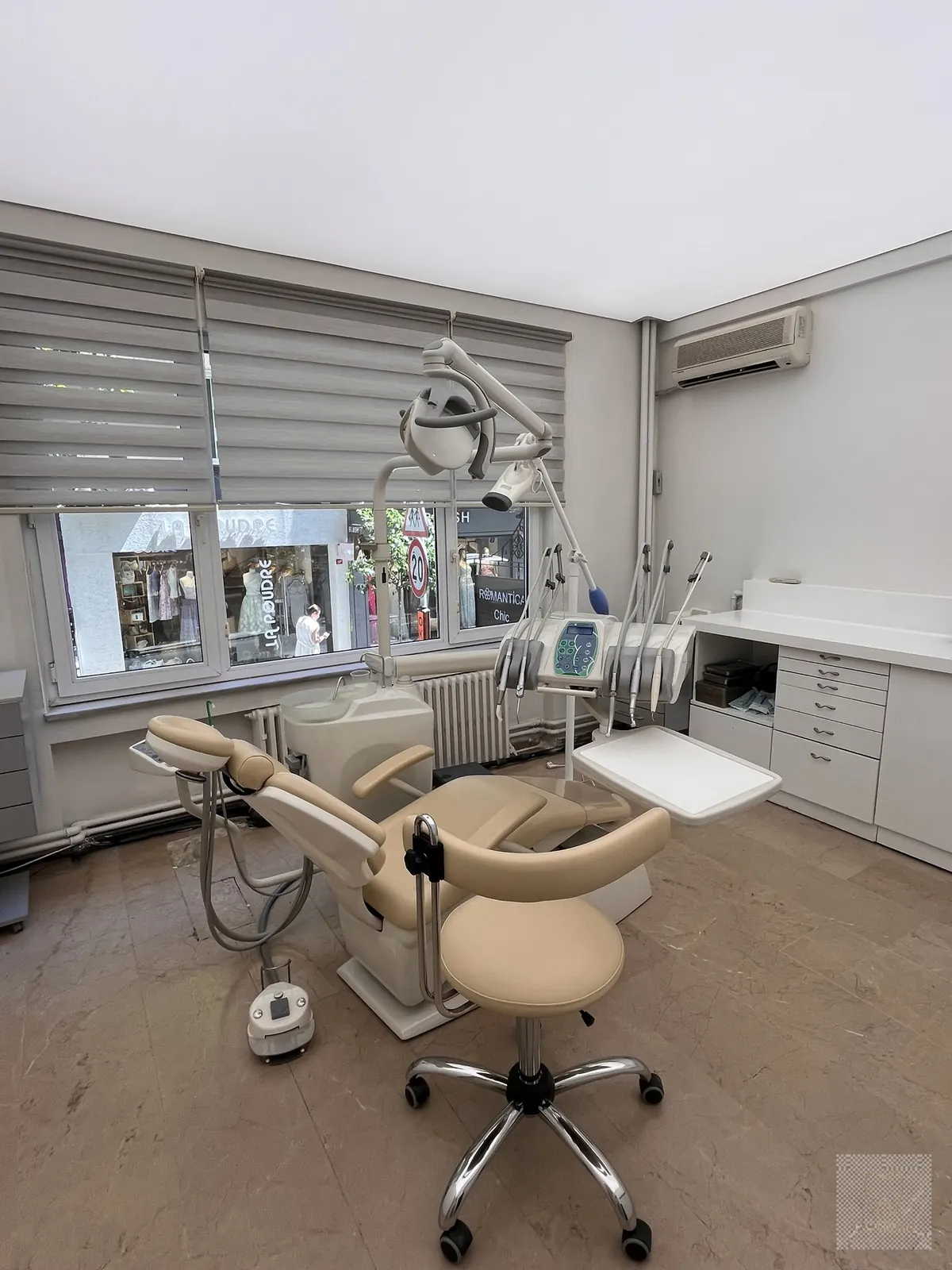 04-operatory-detail
