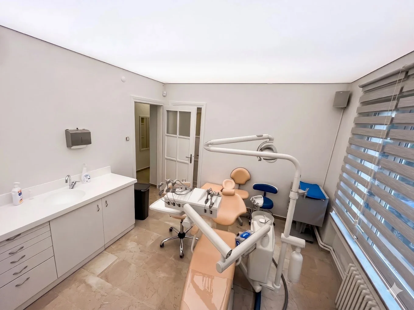 GC Clinic treatment room in Nişantaşı, Istanbul